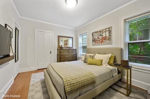557 Barton Ave, Evanston, IL 60202 photo 10
