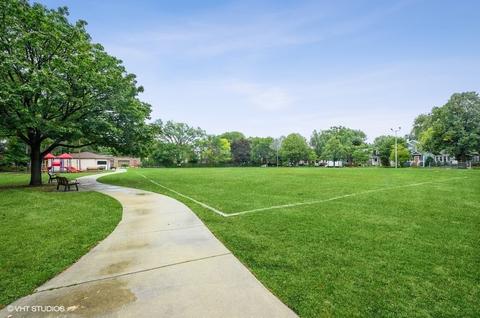 557 Barton Ave, Evanston, IL 60202 photo 27