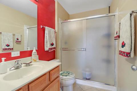 617 Legend Ln, Mchenry, IL 60050 photo 17