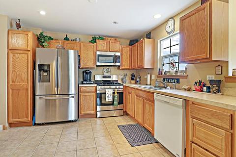 617 Legend Ln, Mchenry, IL 60050 photo 8