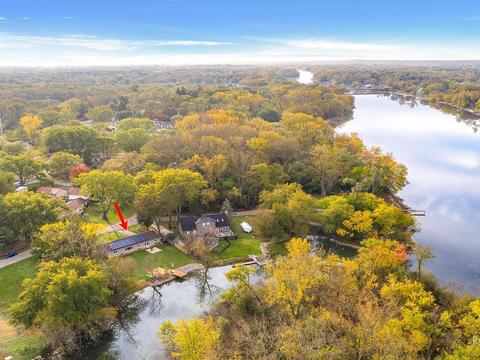 2909 Holiday Dr, Mchenry, IL 60050 photo 3
