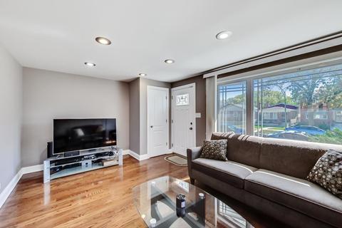 326 E 90th Pl, Chicago, IL 60619 photo 6