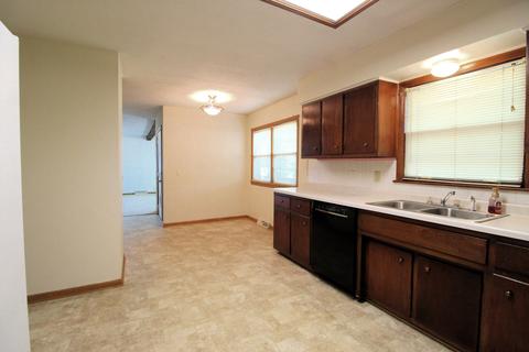 14 Greenlawn Dr, Kankakee, IL 60901 photo 7