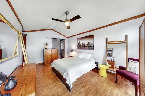 2052 Burnham Pl, Wheaton, IL 60189 photo 25