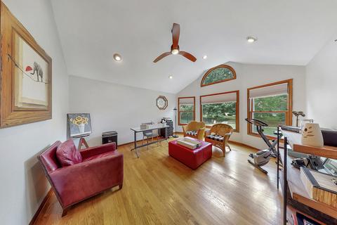 2052 Burnham Pl, Wheaton, IL 60189 photo 14