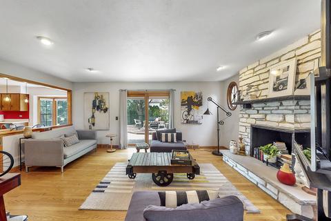 2052 Burnham Pl, Wheaton, IL 60189 photo 20