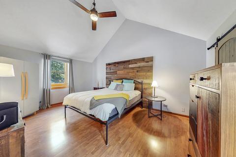 2052 Burnham Pl, Wheaton, IL 60189 photo 29