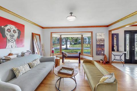 2052 Burnham Pl, Wheaton, IL 60189 photo 12