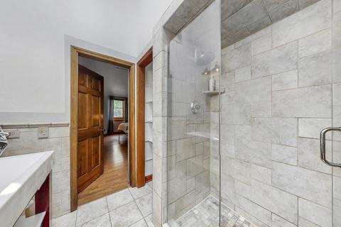 2052 Burnham Pl, Wheaton, IL 60189 photo 32