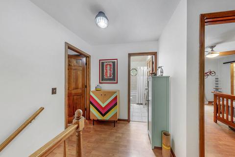 2052 Burnham Pl, Wheaton, IL 60189 photo 21