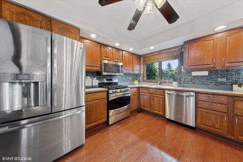 15 Walnut Ln, Algonquin, IL 60102 photo 10