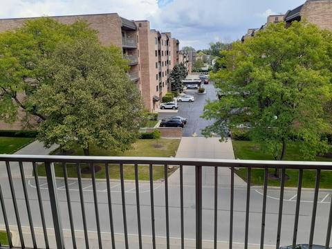 900 Center St #4E, Des Plaines, IL 60016 photo 18