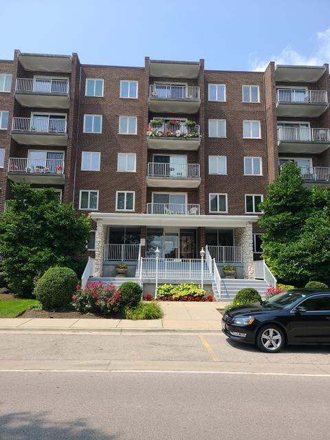 900 Center St #4E, Des Plaines, IL 60016 photo 1
