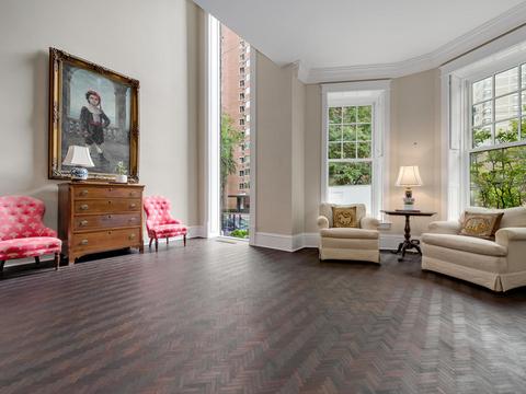 46 E Schiller St, Chicago, IL 60610 photo 4