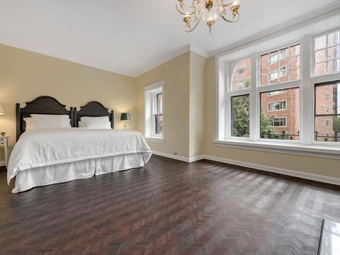 46 E Schiller St, Chicago, IL 60610 photo 17