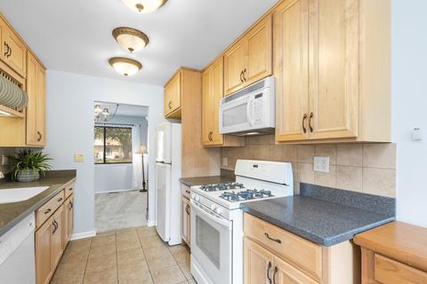 1780 Tahoe Circle Dr, Wheeling, IL 60090 photo 2