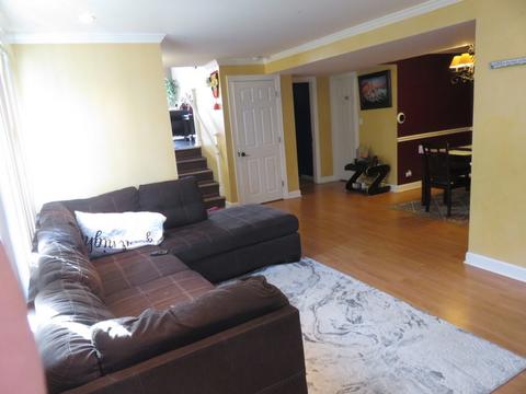 9341 Cedar Ln, Des Plaines, IL 60016 photo 7