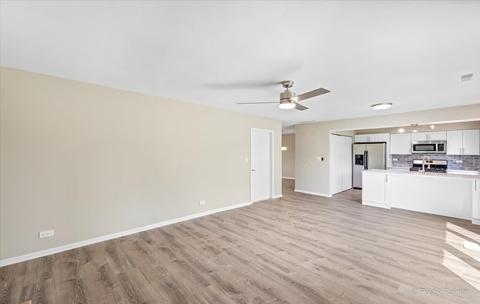 359 Longford Dr, Elgin, IL 60120 photo 7
