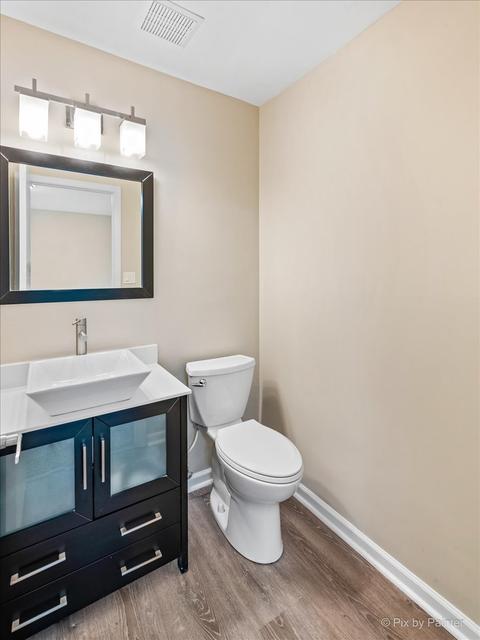 359 Longford Dr, Elgin, IL 60120 photo 9