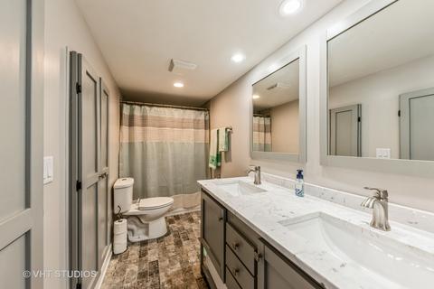 369 Willow Tree Ct, Hoffman Estates, IL 60169 photo 8