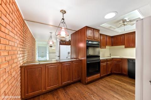 3 Grimsby On Oxford, Rolling Meadows, IL 60008 photo 6