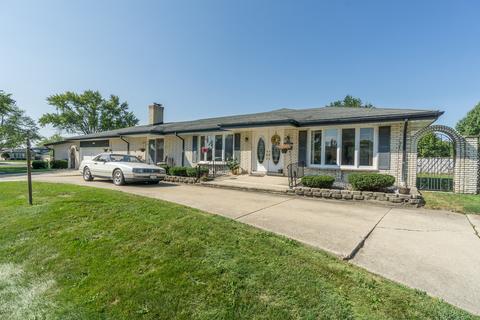 1227 W Meyer Dr, Addison, IL 60101 photo 1
