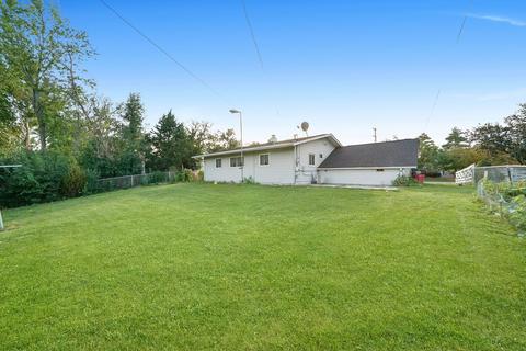 913 S Bartlett Rd, Streamwood, IL 60107 photo 20