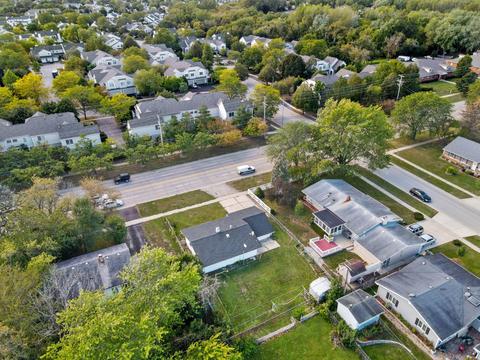 913 S Bartlett Rd, Streamwood, IL 60107 photo 26