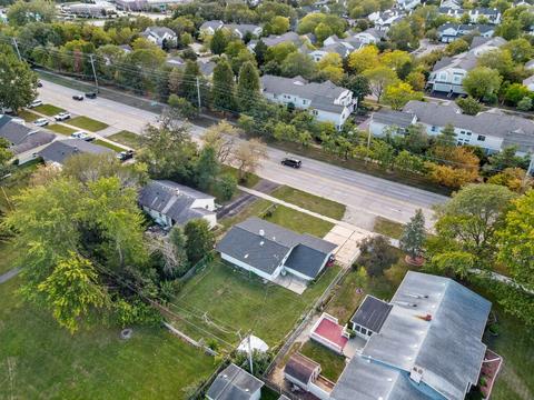 913 S Bartlett Rd, Streamwood, IL 60107 photo 25