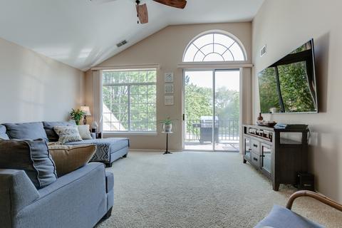 331 Ashford Cir #2, Bartlett, IL 60103 photo 8
