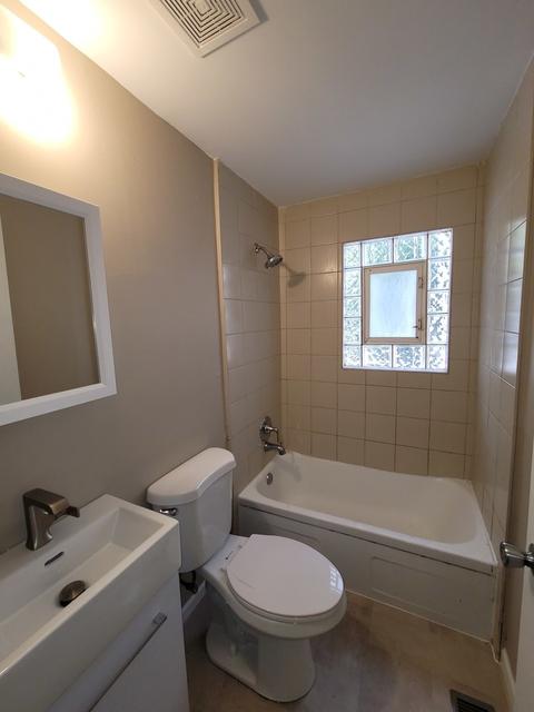 310 Ann St, Elgin, IL 60120 photo 10