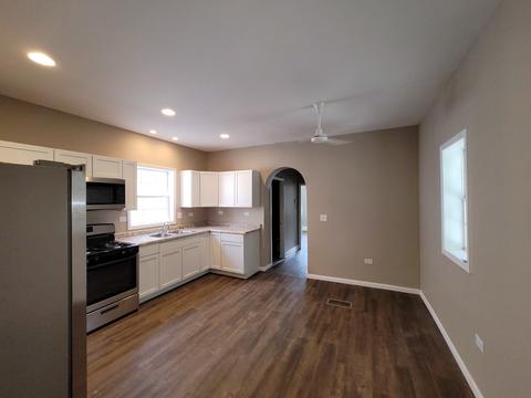 310 Ann St, Elgin, IL 60120 photo 11