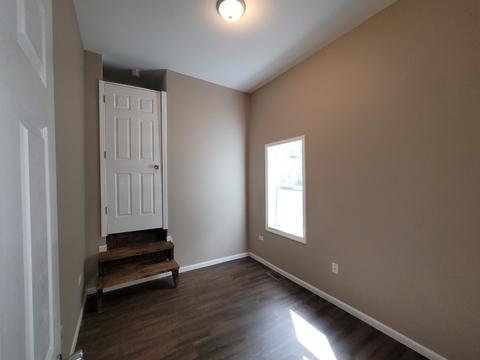 310 Ann St, Elgin, IL 60120 photo 7