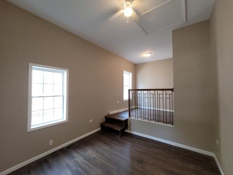 310 Ann St, Elgin, IL 60120 photo 8