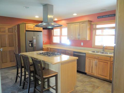 140 E Southmor Rd, Morris, IL 60450 photo 6