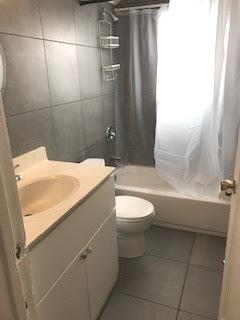 452 Hendee St, Elgin, IL 60123 photo 7