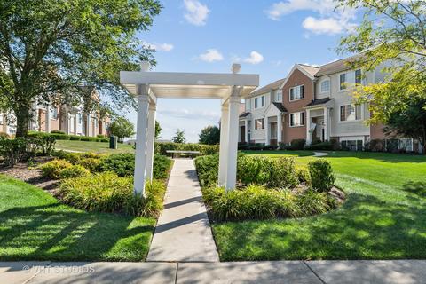2006 Concord Dr, Mchenry, IL 60050 photo 2