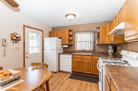 23 W 37th St, Steger, IL 60475 photo 4