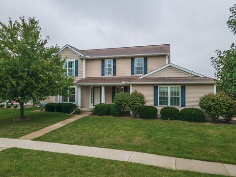3020 Bear Claw St, Normal, IL 61761 photo 2