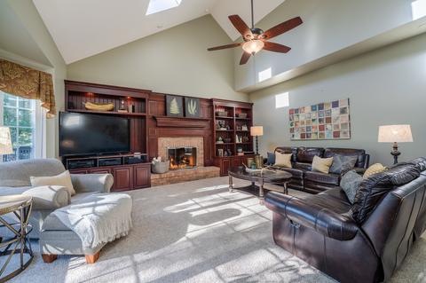 2004 Eldorado Dr, Geneva, IL 60134 photo 9