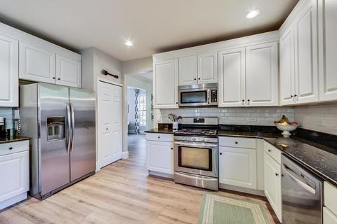 810 Pleasant St, Fox River Grove, IL 60021 photo 15