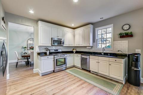 810 Pleasant St, Fox River Grove, IL 60021 photo 14