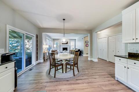810 Pleasant St, Fox River Grove, IL 60021 photo 16