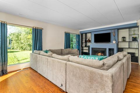 920 E Gladys Ave, Addison, IL 60101 photo 5