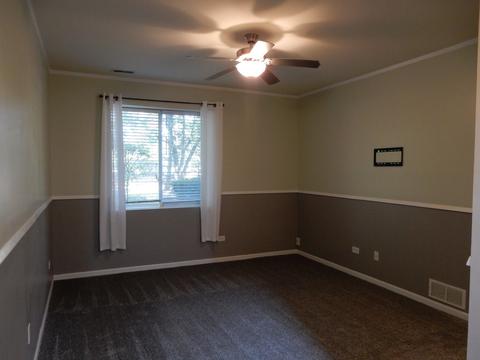 332 Gladstone Ln, Elgin, IL 60120 photo 7