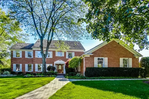 2341 Mohawk Ln, Glenview, IL 60026 photo 1