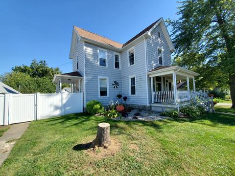 103 S 6th St, Cornell, IL 61319 photo 2