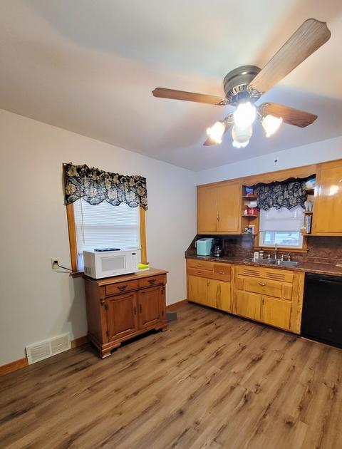 621 Genesee Ave, Morrison, IL 61270 photo 11