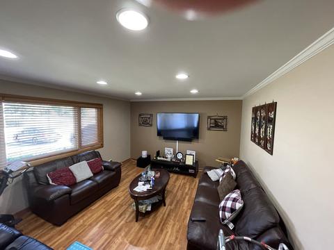 760 Beau Dr, Des Plaines, IL 60016 photo 6