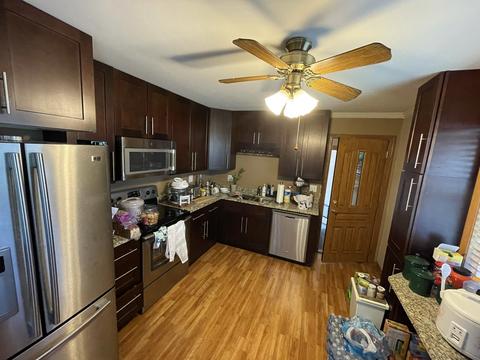 760 Beau Dr, Des Plaines, IL 60016 photo 4